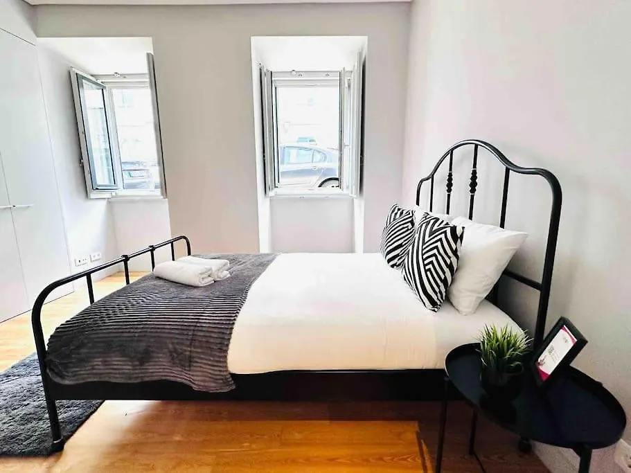 Lisbon Marques De Pombal Top Flat Great Locations City Center B